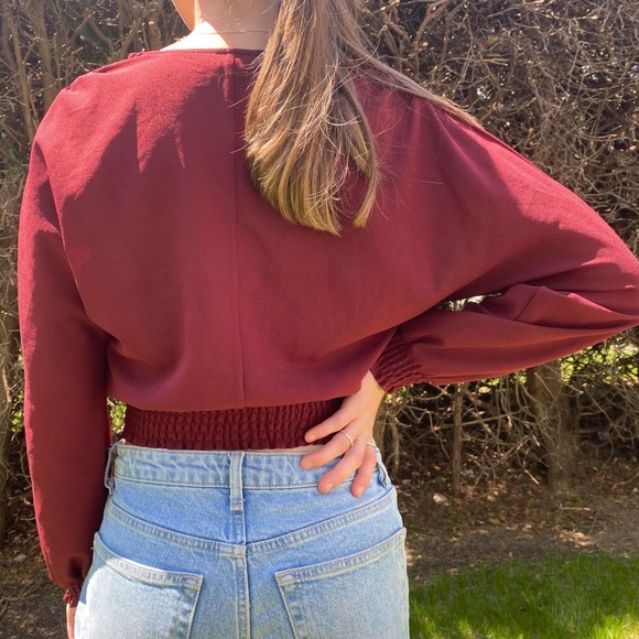 Aritzia Wilfred Blouse in Burgundy! - Picture 2 of 5